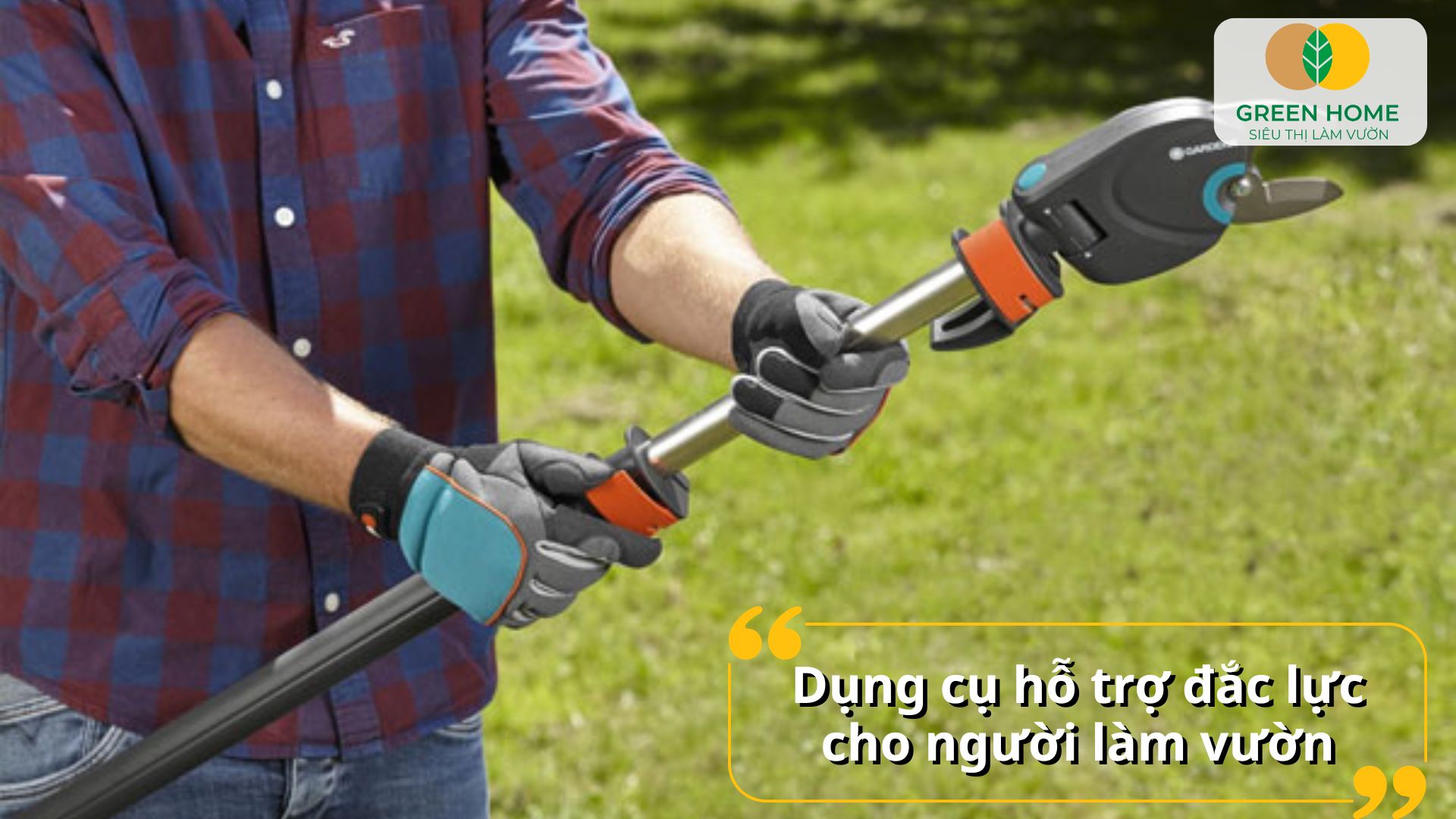Giữ an toàn tuyệt đối khi cắt cành cao bằng kéo cắt cành 3m